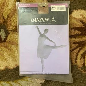 DANSKIN DANCER RUN RESISTANT NYLON TIGHTS FOOTED BALLET DANCE SZ C 120-165 lb